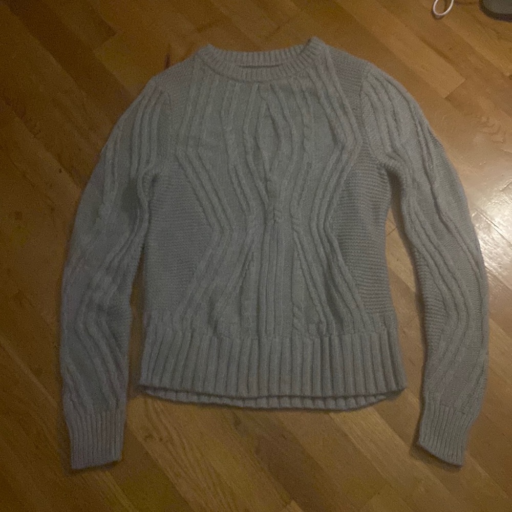 Nwot comfy sweater size small  thick knit